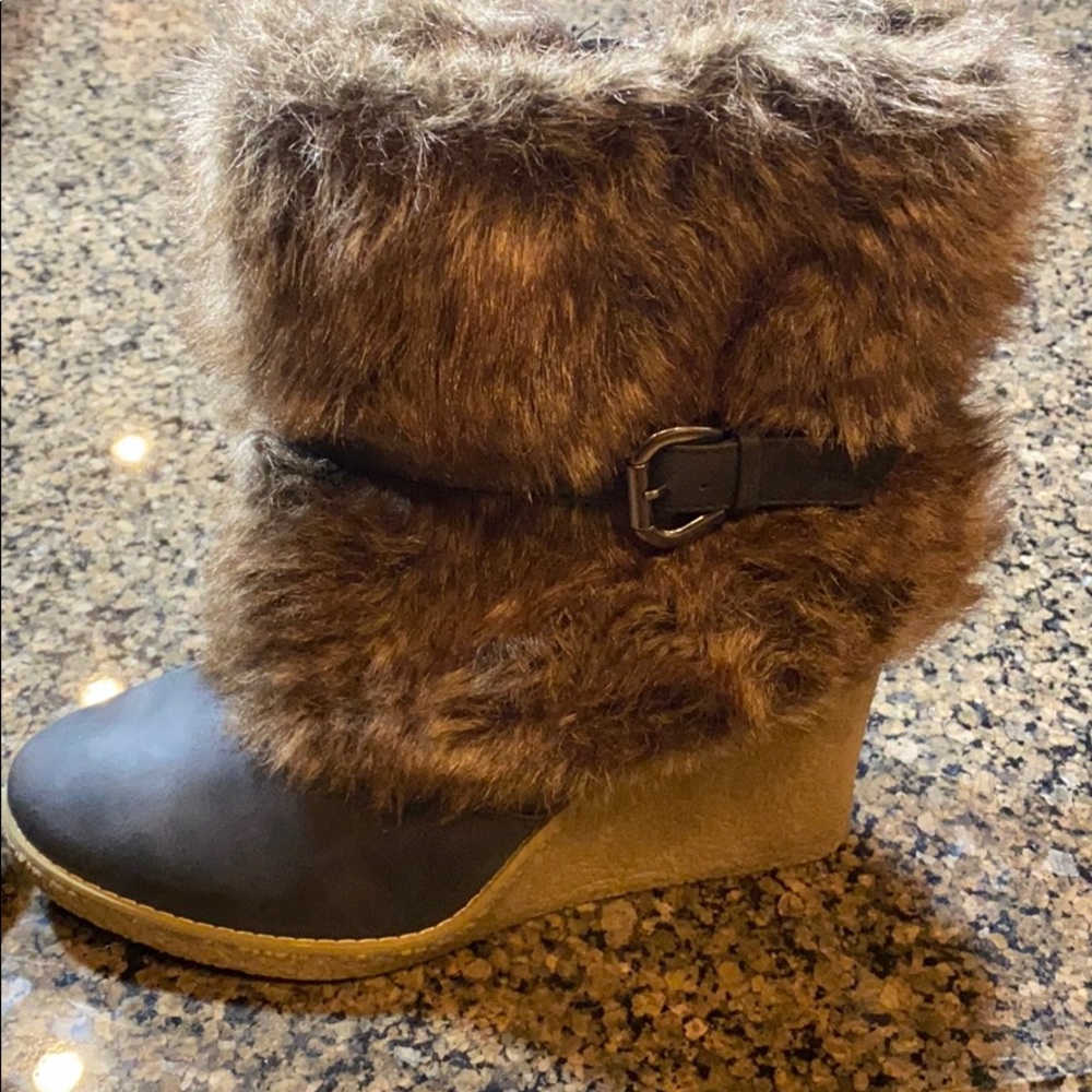 Wedged Winter Furry Boot
